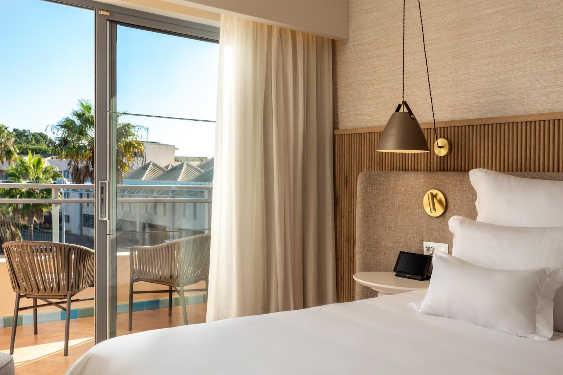 Double or Twin Room Resort View