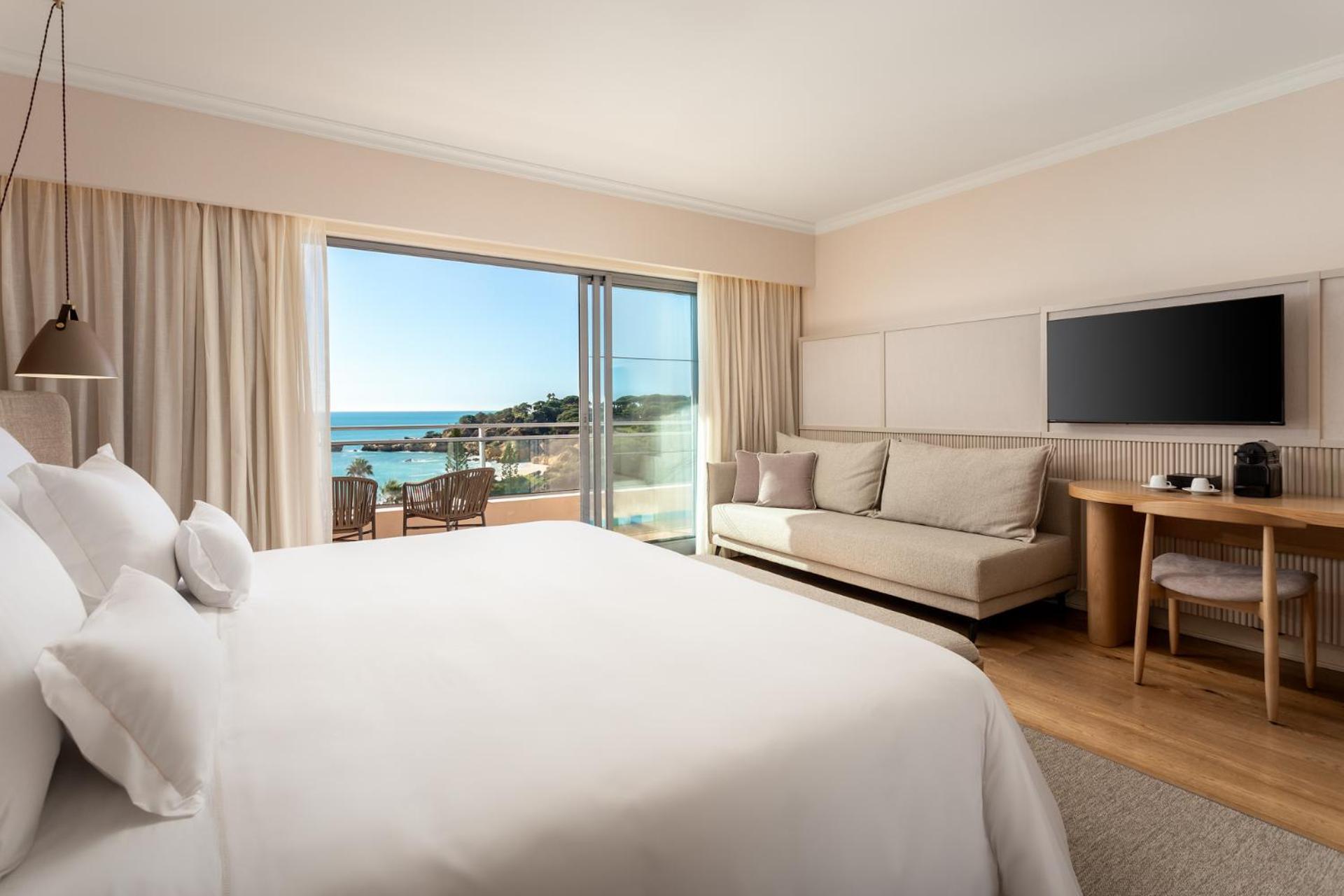 Double or Twin Room Sea View