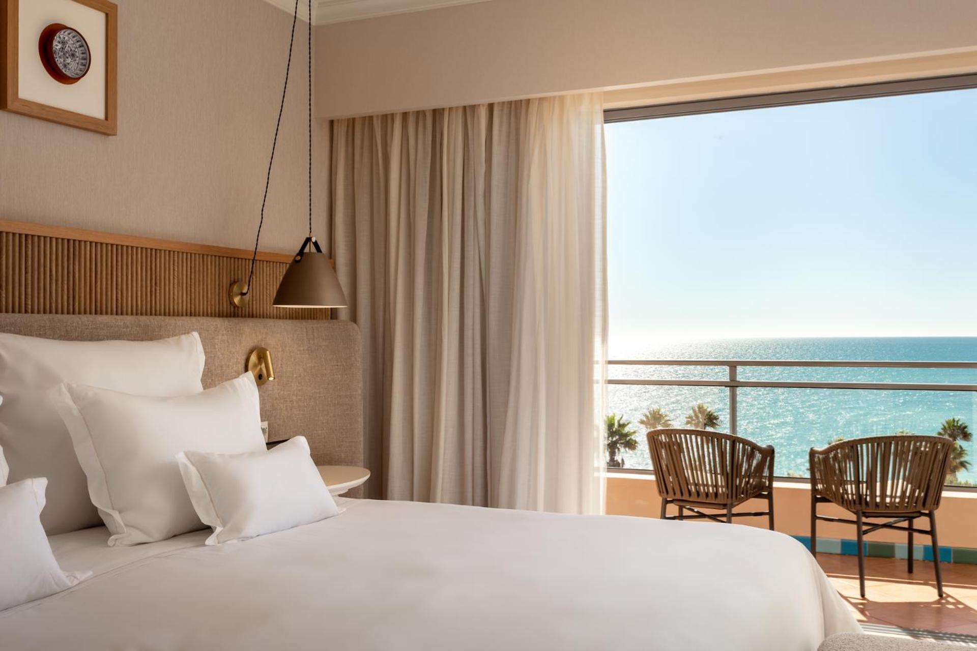 Double or Twin Room Sea View